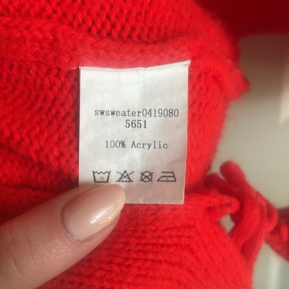 Red tie back sweater - Picture 3 of 5